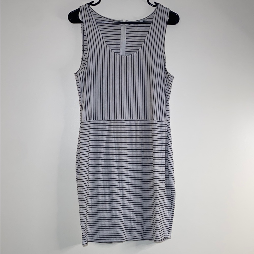 Charlotte Russe Black and White Scoop Neck Sheath Dress